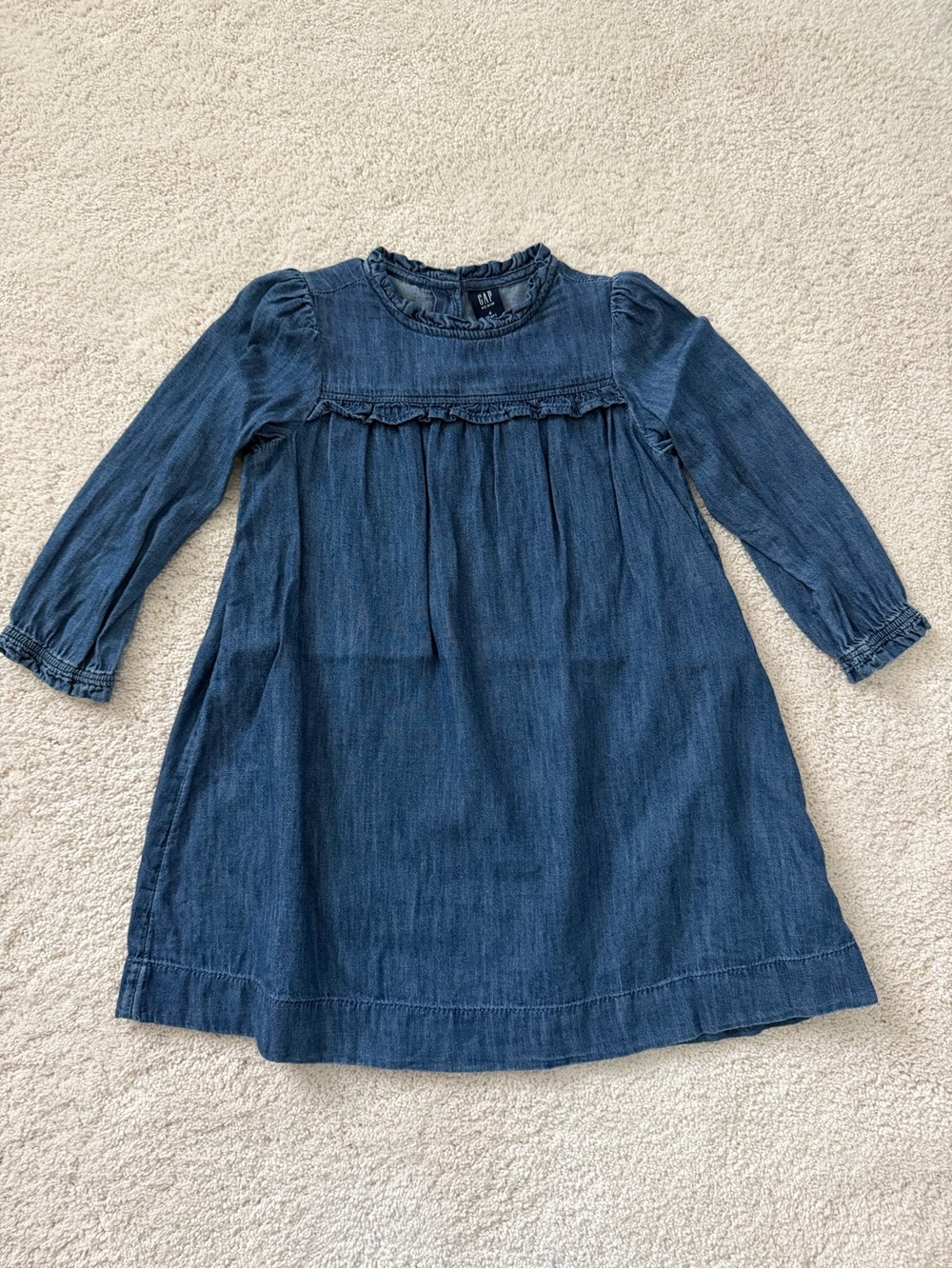 Toddler girls size 4 GAP light weight denim dress